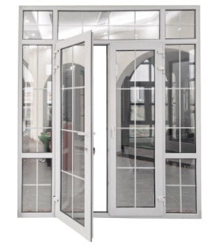 एक्सट्रूडेड फ्रेम एल्यूमीनियम अनुभागीय गेराज दरवाजे गेट विला के लिए पूर्ण दृश्य पूरी तरह से पारदर्शी