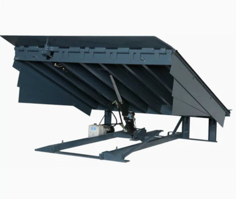 सुरक्षित डिजाइन 25000-40000LBS हाइड्रोलिक डॉक लेवलर स्वचालित प्रौद्योगिकी का लाभ उठाते हुए