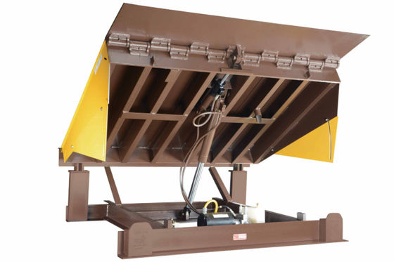 कार्यशाला स्वचालित डॉक प्लेट डॉक डोर लेवलर्स 25000-40000LBS सुरक्षित डिजाइन अनुकूलन योग्य मंच आकार सुरक्षा श्रृंखला
