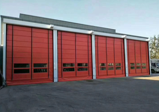 फैक्टरी मूल्य तेजी से औद्योगिक पीवीसी गोदाम/फैक्टरी आंतरिक मौसम प्रतिरोध उच्च गति दरवाजा 304 स्टेनलेस स्टील सामग्री स्वचालित संचालन