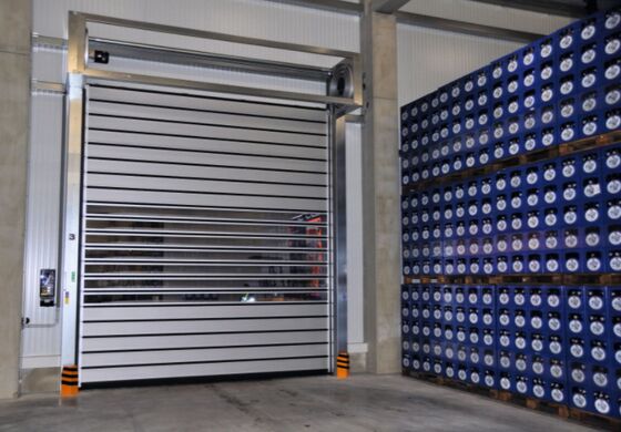 एल्यूमीनियम पारदर्शी हाई स्पीड स्पाइरल डोर सुरक्षा दक्षता जीवन काल 5 मिलियन बार