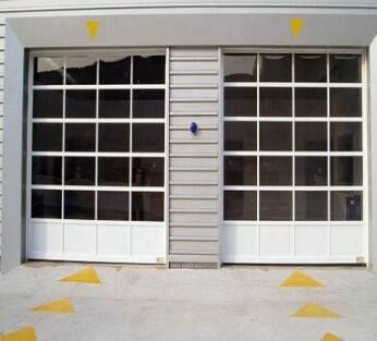 फायर स्टेशन के लिए औद्योगिक लॉजिस्टिक एरिया लोडिंग पोर्ट 40 मिमी ग्लास गैराज एल्यूमिनियम अनुभागीय दरवाजा पवन प्रतिरोध कक्षा 3